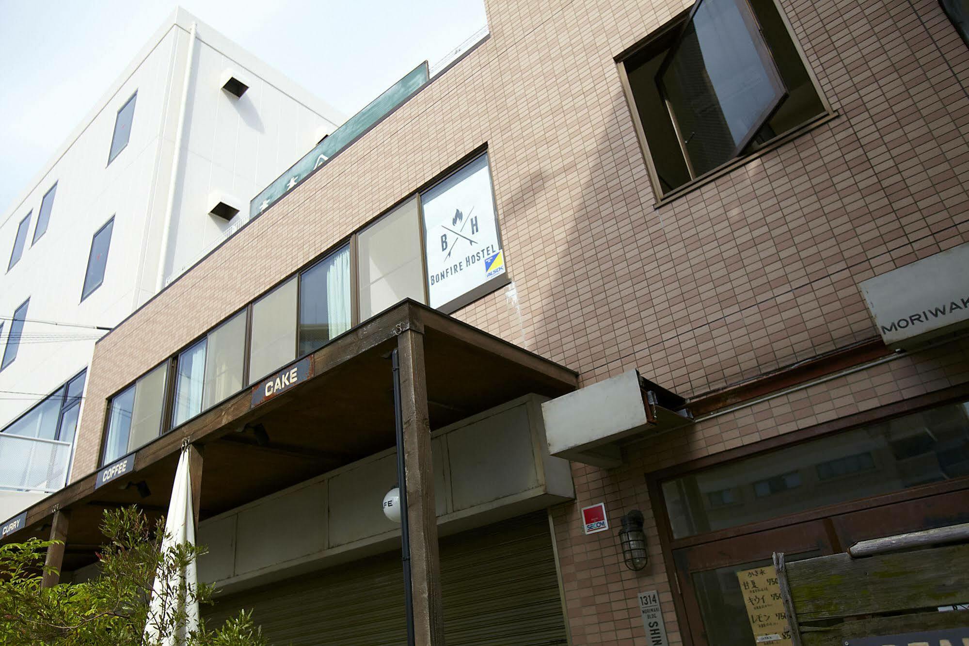 Bonfire Hostel Osaka Exterior photo