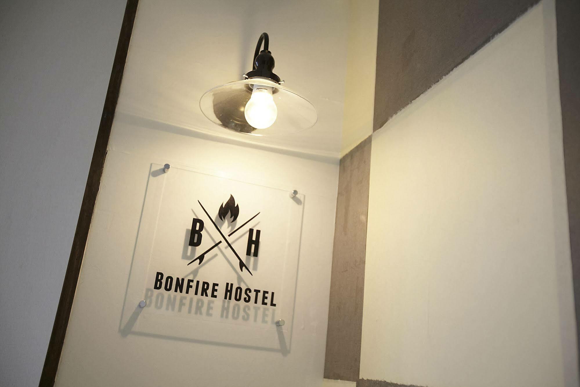 Bonfire Hostel Osaka Exterior photo